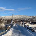Landgard Feriehus, Sentrum, Only A 5 Minutes Drive Homestay