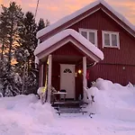 Landgard Feriehus, Sentrum, Only A 5 Minutes Drive Homestay *
