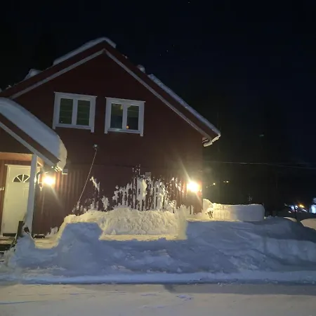 Landgard Feriehus, Sentrum, Only A 5 Minutes Drive Rum i privatbostad Trysil