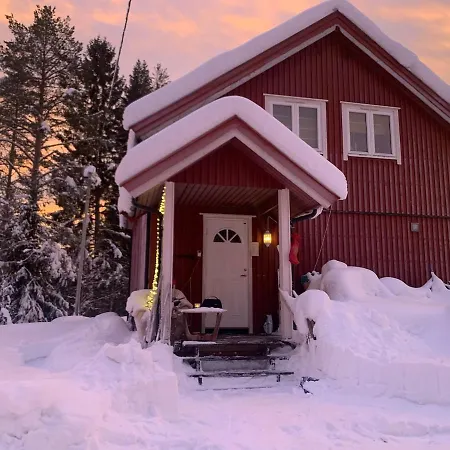 Landgard Feriehus, Sentrum, Only A 5 Minutes Drive Rum i privatbostad *