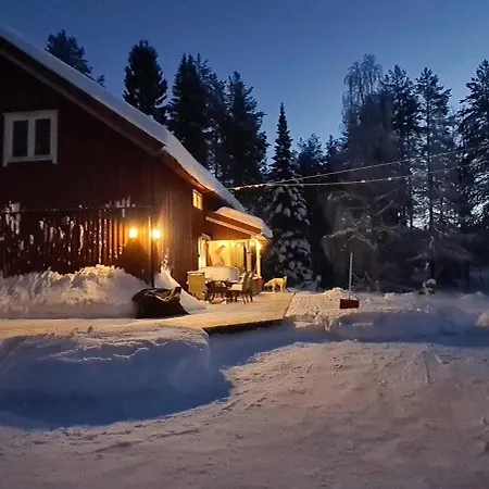 Landgard Feriehus, Sentrum, Only A 5 Minutes Drive Rum i privatbostad