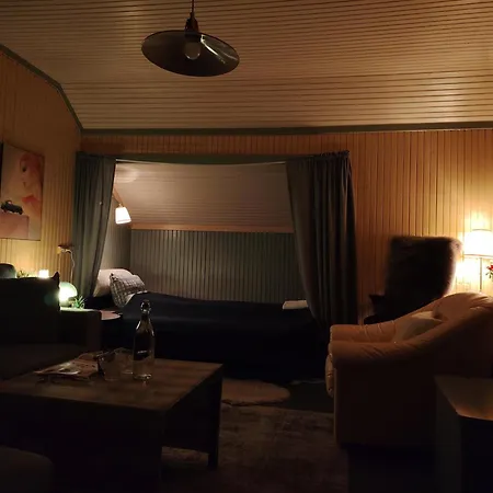 Landgard Feriehus, Sentrum, Only A 5 Minutes Drive Homestay
