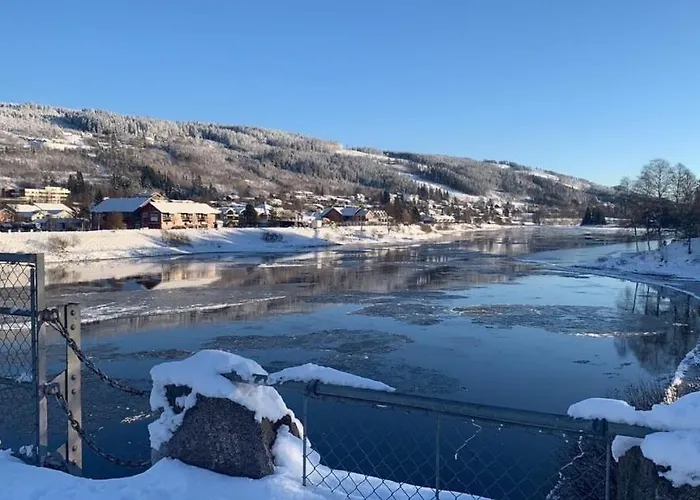 Landgard - Sentrum Only A 5 Minutes Drive Following Our Flat Main Road *