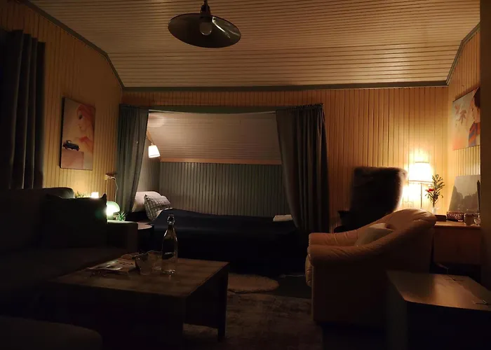 Landgard Feriehus, Sentrum, Only A 5 Minutes Drive Homestay szállás