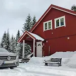 Landgard Feriehus, Sentrum, Only A 5 Minutes Drive Habitación en casa particular *