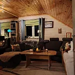 Habitación en casa particular Landgard Feriehus, Sentrum, Only A 5 Minutes Drive